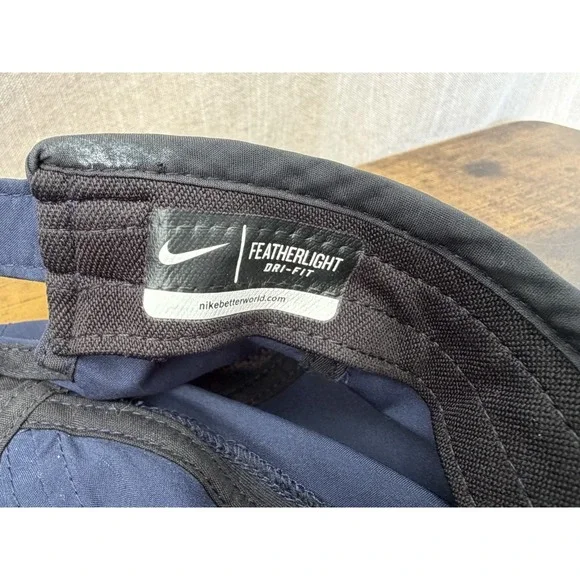 NIKE Dri-Fit Blue Black Lined Adjustable Strap Hat Featherlight - Picture 6 of 6